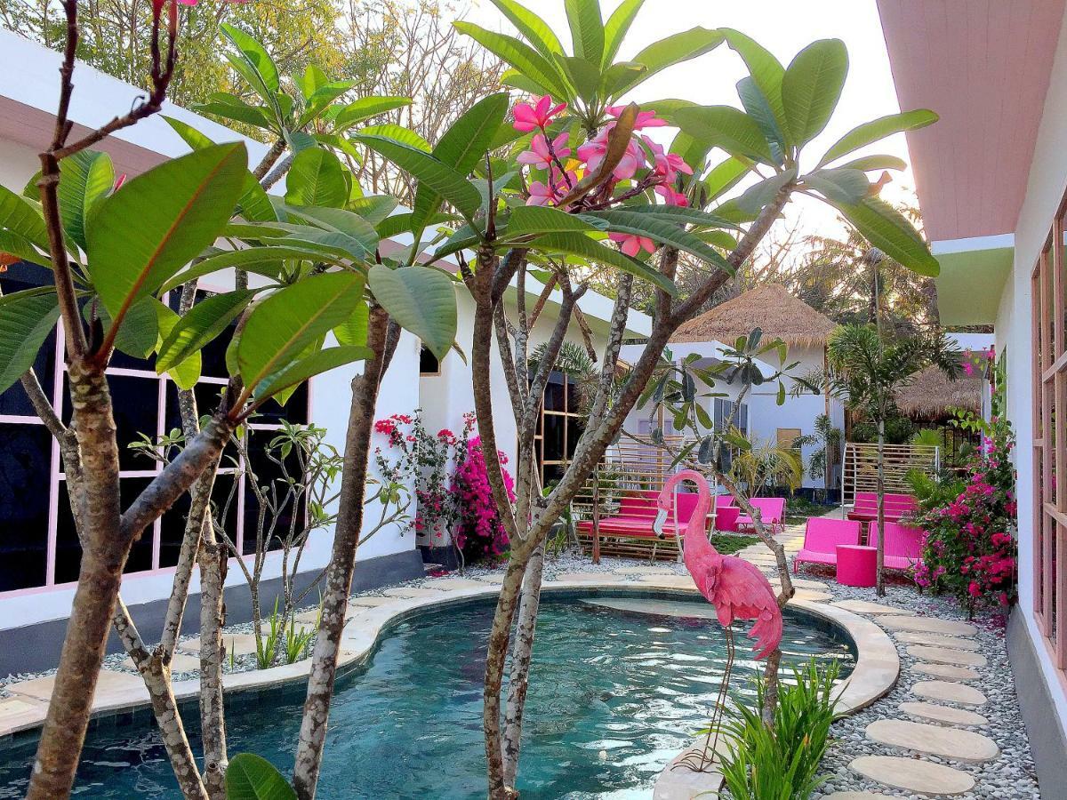 فندق Flamingo غيلي تراوانغان المظهر الخارجي الصورة